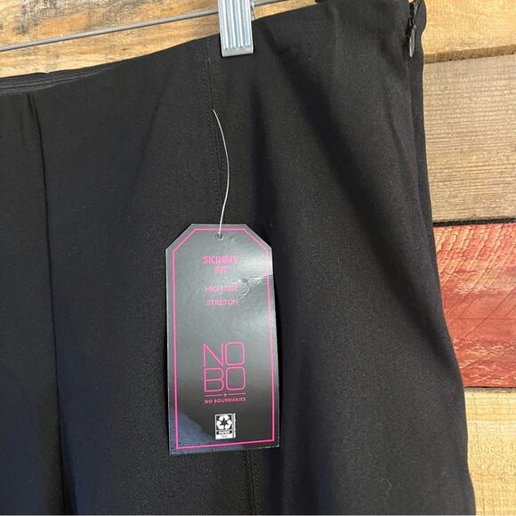 No Boundaries Black Pull On Skinny Fit Pants Size XXXL - Picture 8 of 12